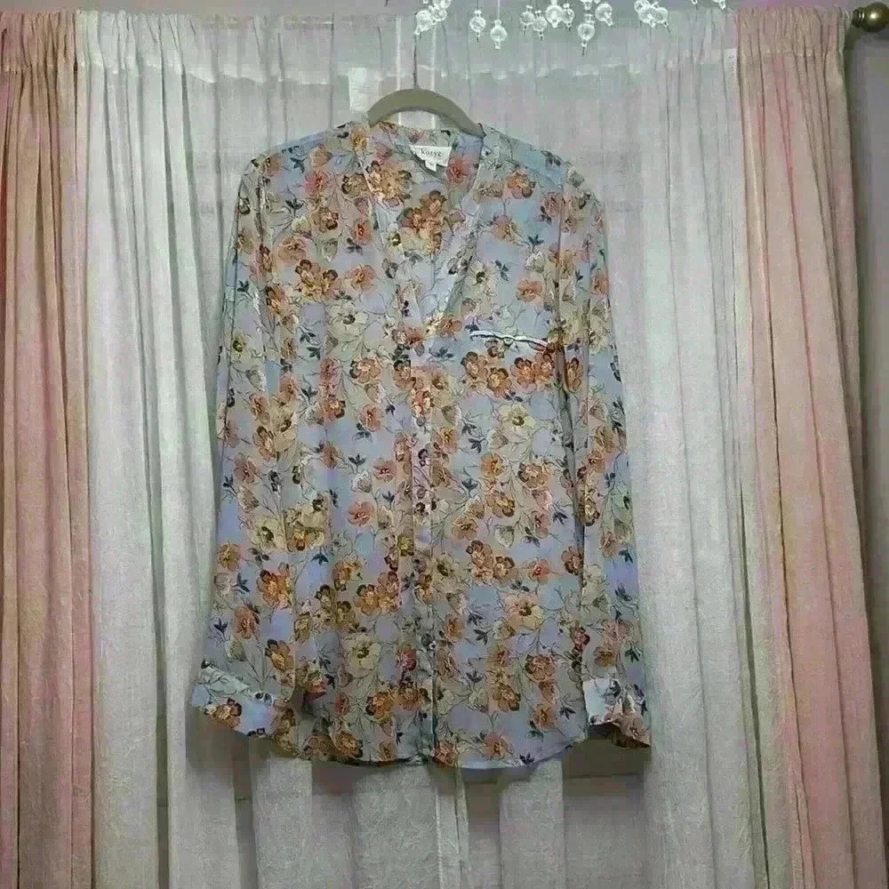 Korye Large Button Up Blouse Lt Blue Orange From dailyLook Box Item# 6R